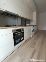 Apartament cu 3 camere,Eroilor,finisat, partial mobilat si utilat