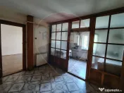 Apartament cu 3 camere str. Alexandru Vlahuta 