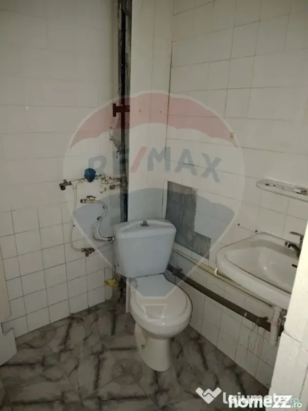 Apartament cu 3 camere str. Alexandru Vlahuta