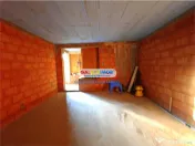 ! Vila spatioasa la rosu, langa padurea Odoreanu - doar 165.