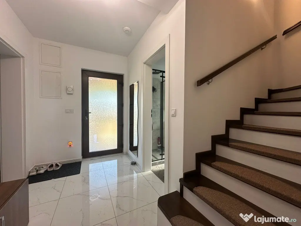 Case moderne în Hălchiu – liniște, intimitate și acces rapid catre BV!