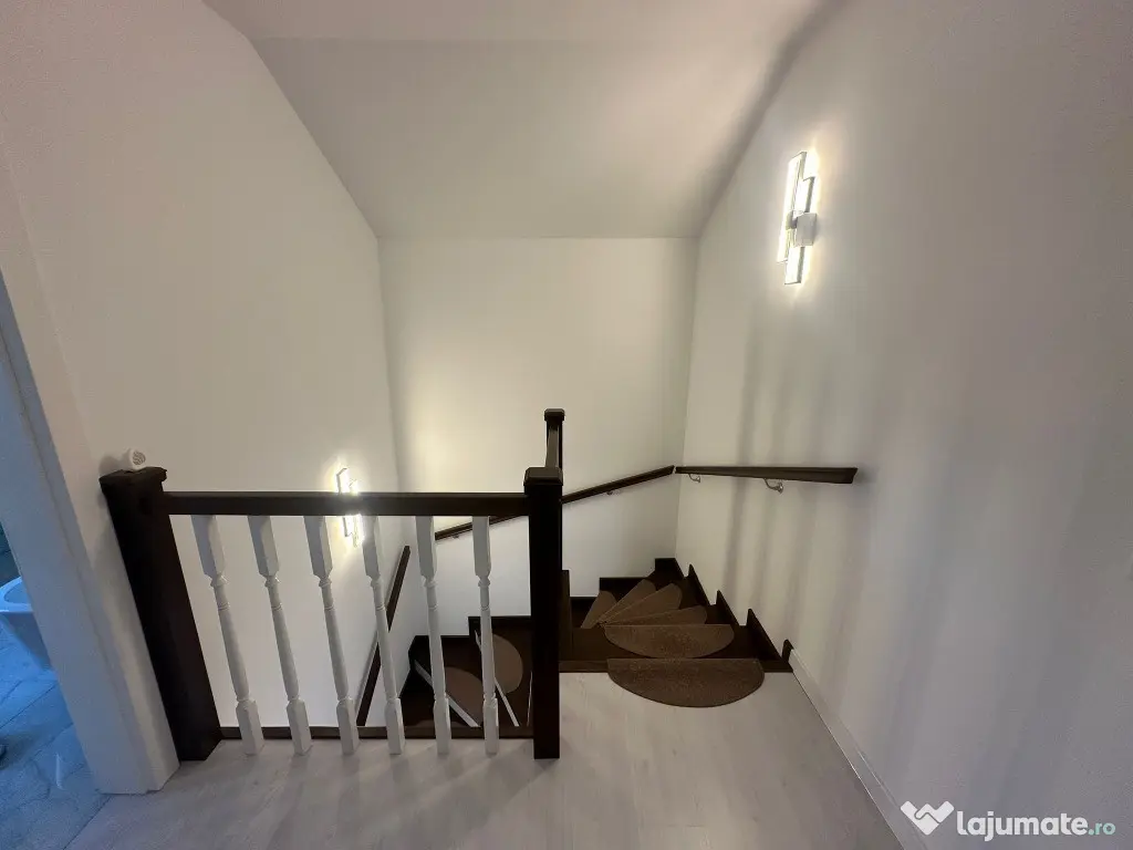 Case moderne în Hălchiu – liniște, intimitate și acces rapid catre BV!