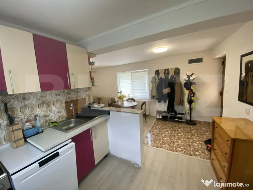 Casa de vanzare 4 camere în suprafață utilă 105 mp și t