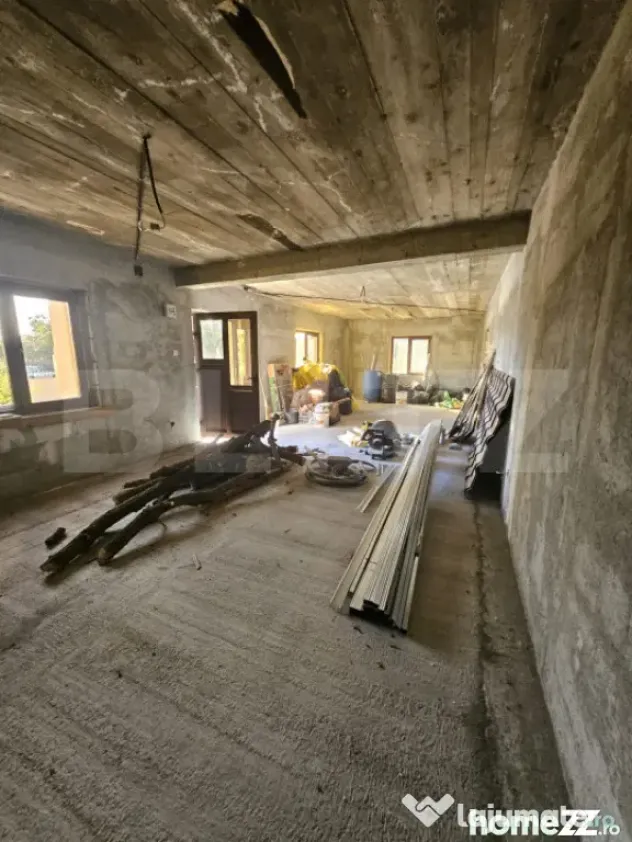 Casă la roșu, de vanzare, 250 mp, zona Slobozia Moara - Slobozia Moara (Dambovita)