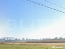 Vânzare teren 14 ari, poziție excelentă la șoseaua de ce