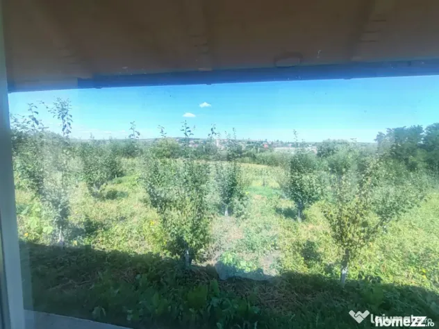 Căsuță tip foișor, 30 mp, pe un teren de 3.000 mp, veder - Suceava (Suceava)