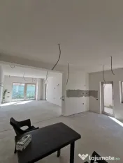 Casa de vanzare Duplex zona Carrfour 