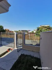 Casa de vanzare Duplex zona Carrfour 