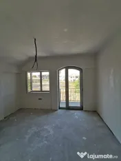 Casa de vanzare Duplex zona Carrfour 