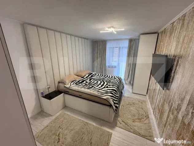 Apartament de vanzare, cu 2 camere, zona Micro 6