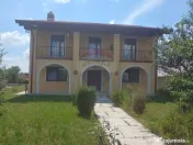 Casă / Vilă de lux cu 5 camere de vânzare în Vadu Mol... 