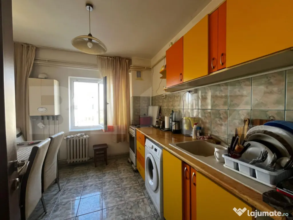 Apartament cu 3 camere, 70 mp, Mircea cel Batran