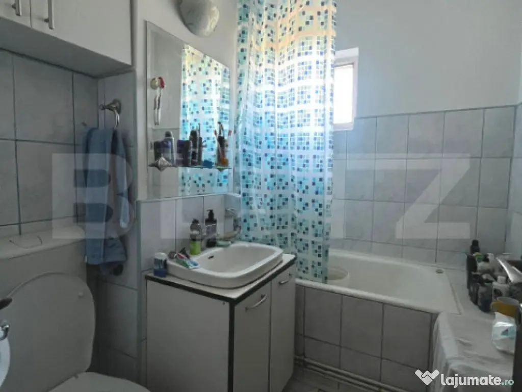Apartament cu 3 camere, 70 mp, Mircea cel Batran