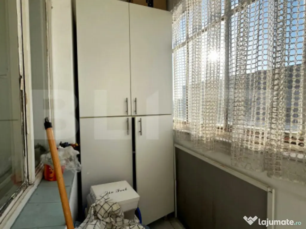 Apartament cu 3 camere, 70 mp, Mircea cel Batran