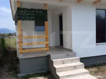 Casă de vânzare – Livezile, str. principală