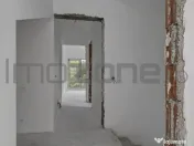 Casa spațioasă P+M, 195 mp, 3 dormitoare și 3 băi –... 