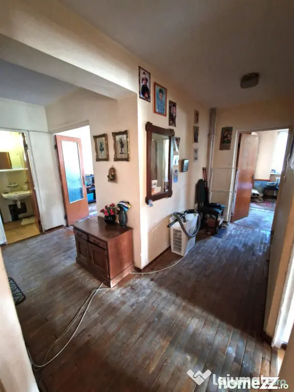 Apartament 3 camere, 80 mp, zona Biblioteca Judeteana