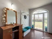 Casa cu teren generos si gradina spectaculoasa – Comuna Cu 