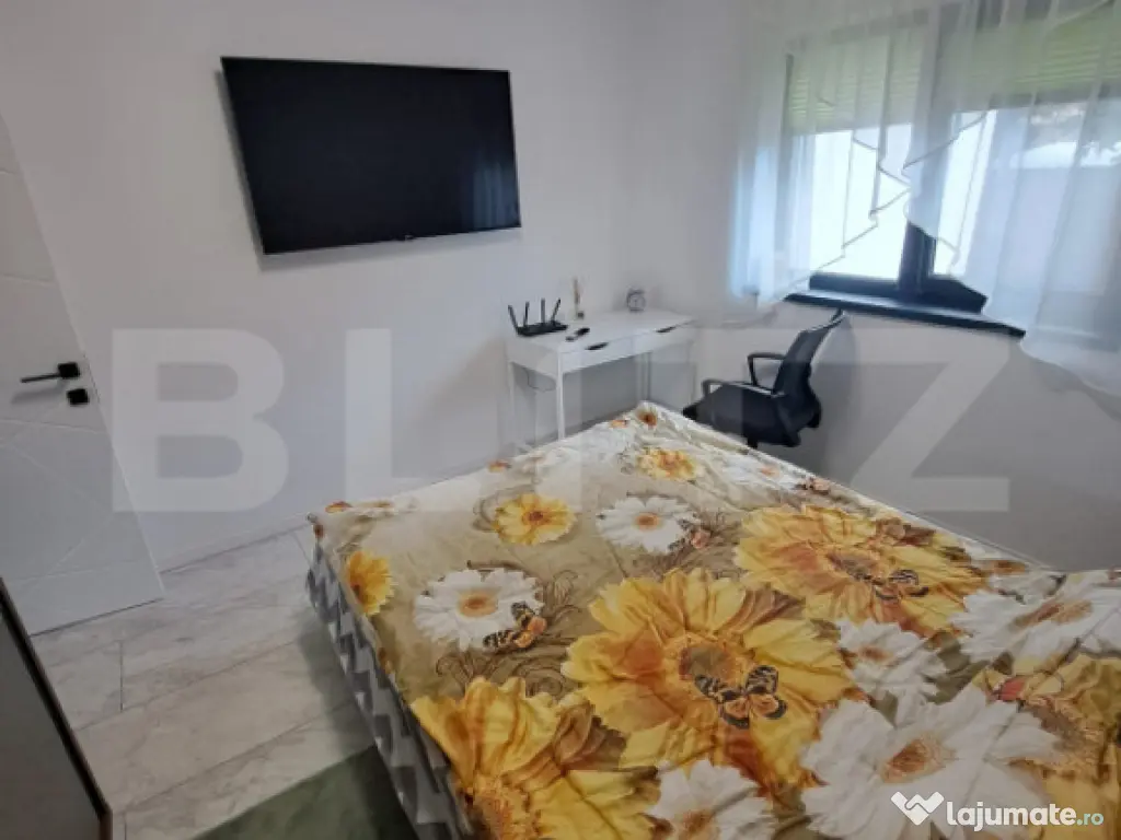 Casa parter cu priveliste spre munte,singur in curte