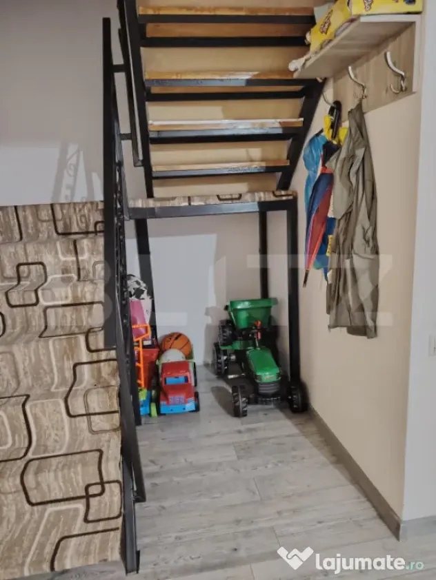 Apartament 3 camere 83mp+ balcon