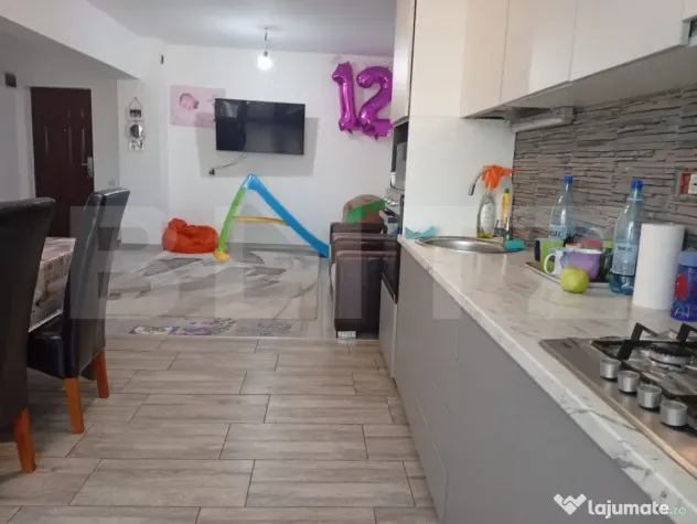 Apartament 3 camere 83mp+ balcon