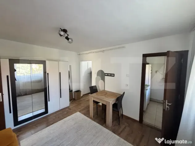 Apartament de vânzare, cu 2 camere, 35 mp, etaj 4/4, zona D