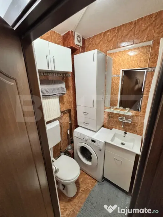 Apartament de vânzare, cu 2 camere, 35 mp, etaj 4/4, zona D