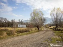 Teren intravilan parcelabil, priveliște spre munți, Soh...