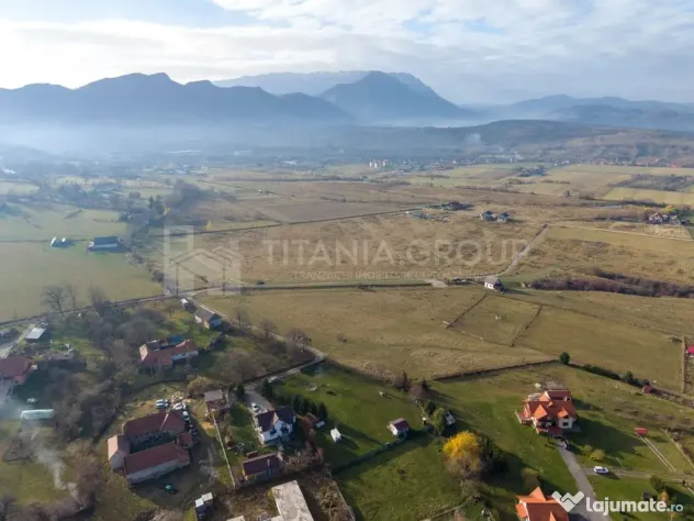 Teren intravilan parcelabil, priveliște spre munți, Soh...