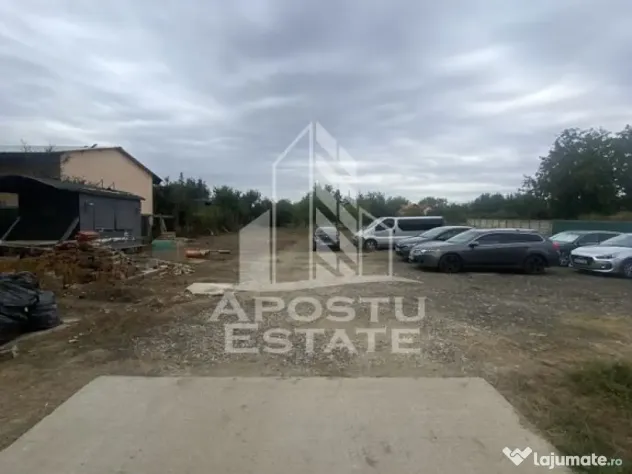 Casa în Dumbrăvița cu teren de 3039 mp și Front Stradal de 40 ml - Dumbravita (Timis)