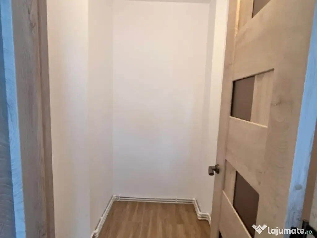 Apartament 2 cam dec, Păcurari Alpha Bank, 500 euro