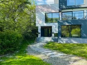 Casă Moderna De Vanzare 