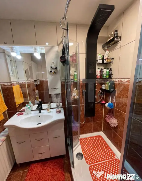 | Apartament cu camere | 62 mp, zona TRIAJ |
