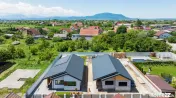 Comision 0 %! Casă cu 4 camere de vânzare în zona Stup... 