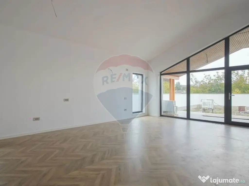 Comision 0 %! Casă cu 4 camere de vânzare în zona Stup...