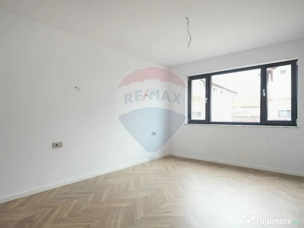 Comision 0 %! Casă cu 4 camere de vânzare în zona Stup...