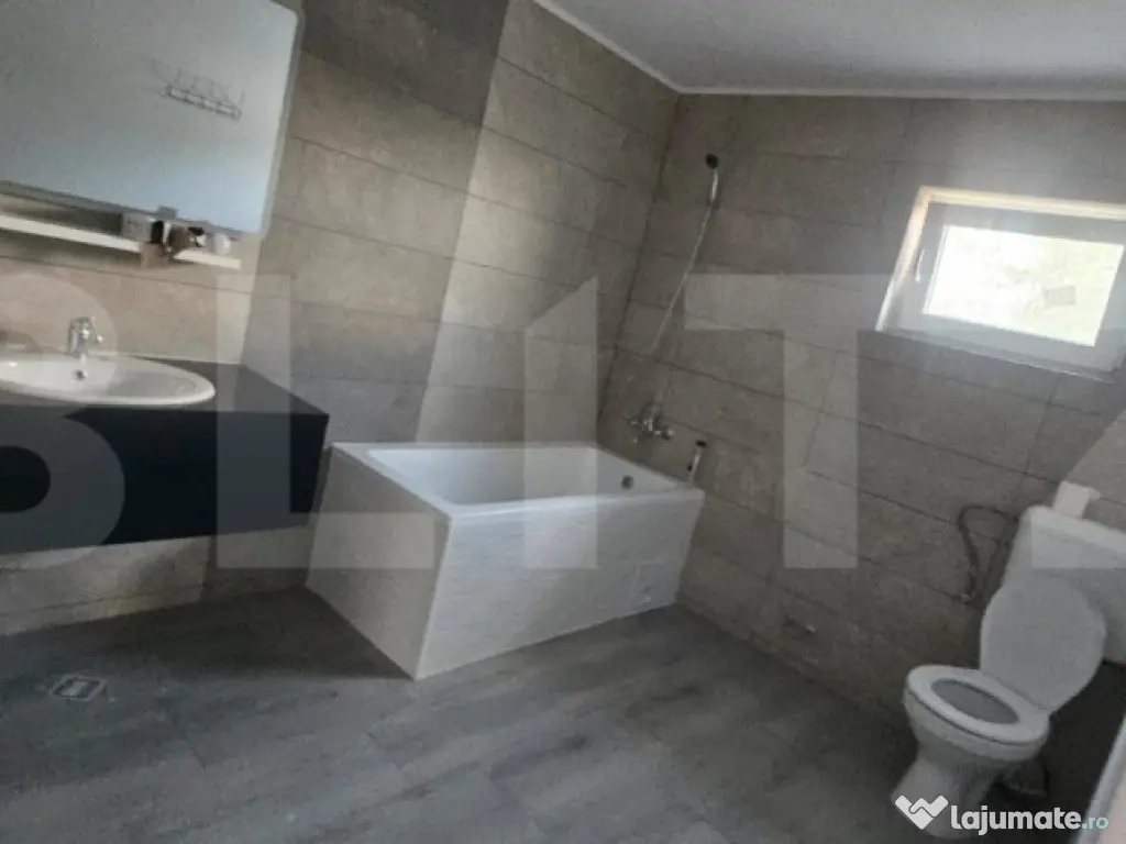 Casă 140 mp, 300 mp teren, zona Priseaca