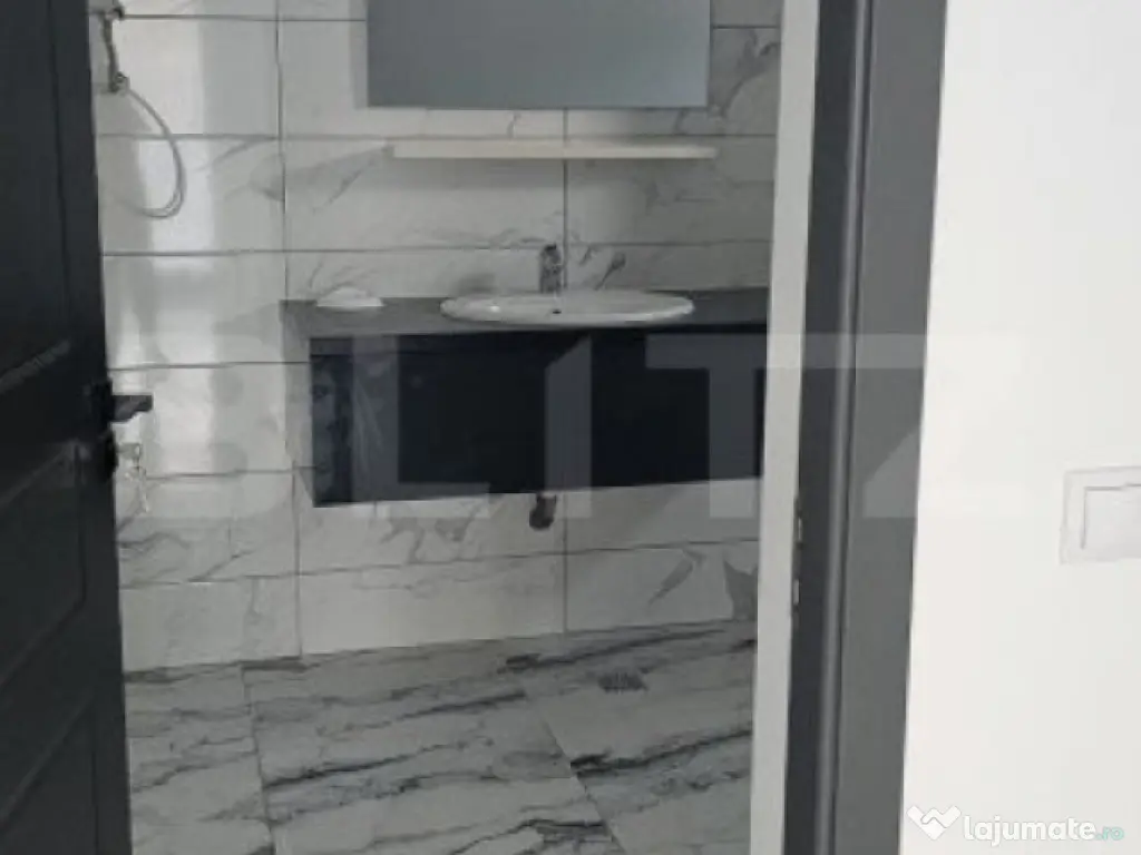 Casă 140 mp, 300 mp teren, zona Priseaca