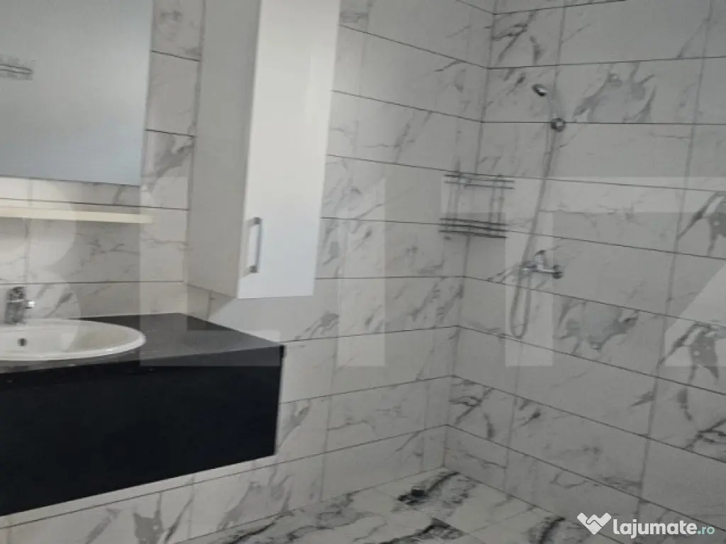 Casă 140 mp, 300 mp teren, zona Priseaca