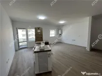 Apartament cu 3 camere 2 bai si balcon etaj 1 zona Doamna St