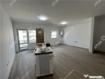 Apartament cu 3 camere 2 bai si balcon etaj 1 zona Doamna St