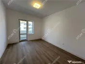 Apartament cu 3 camere 2 bai si balcon etaj 1 zona Doamna St 
