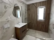 Apartament cu 3 camere 2 bai si balcon etaj 1 zona Doamna St 