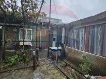 Casă / Vilă cu 4 camere de vânzare în zona Alexandriei