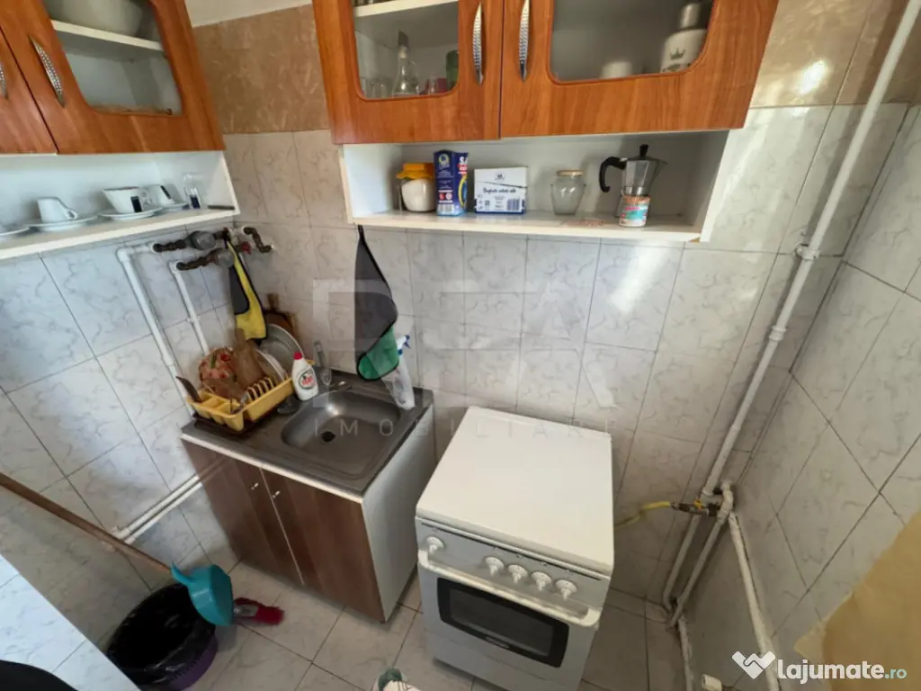 Garsoniera | Aproape de metrou | Zona linistita