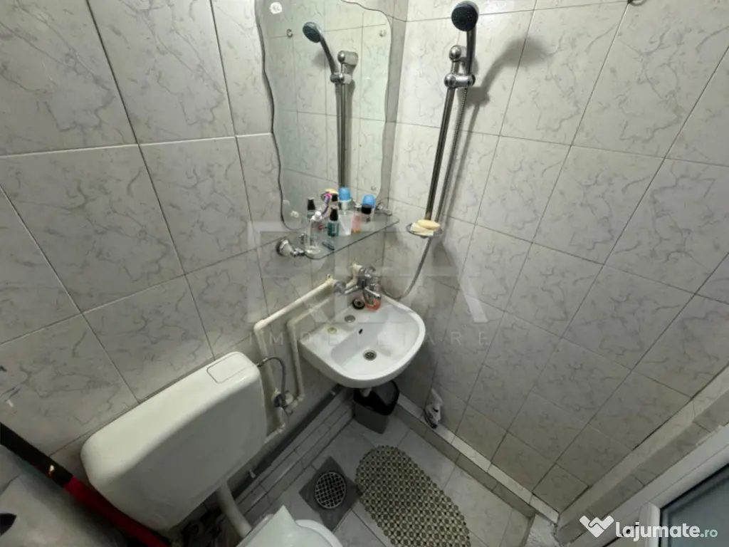 Garsoniera | Aproape de metrou | Zona linistita