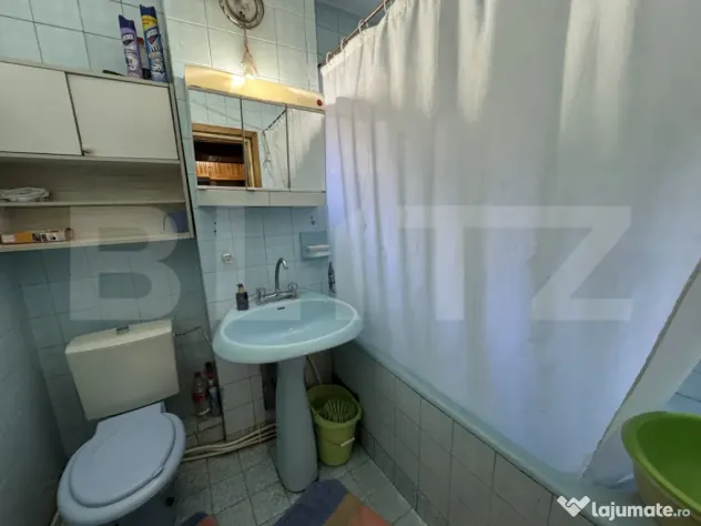 Apartament de închiriat, cu 3 camere, Zalau