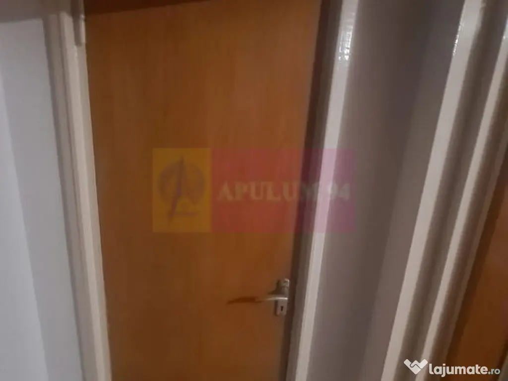 Apartament cu 2 camere de vanzare in Campina