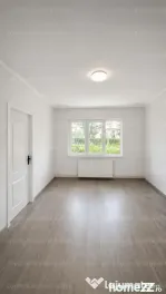 Apartament 2 camere | parter | zona Astra Uranus