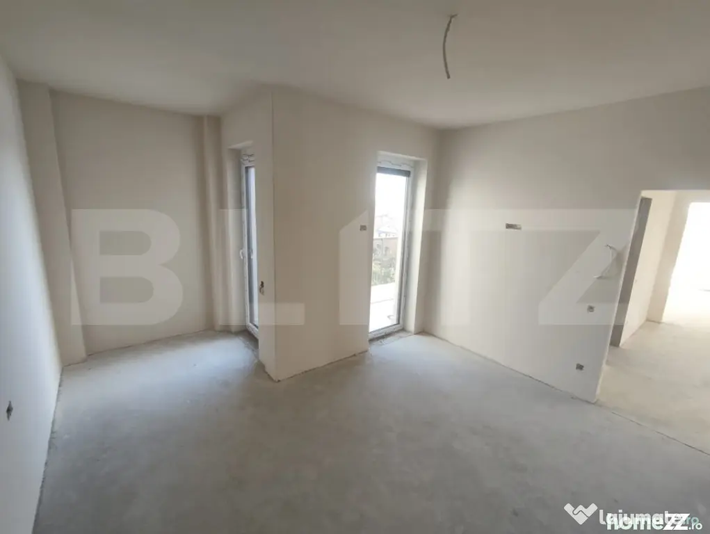 Penthouse nou modern, 3 camere, centrala proprie+panouri fot - Oradea (Bihor)